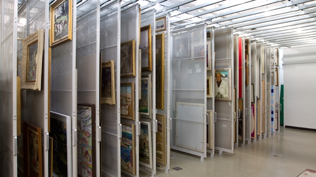 estante de almacenamiento de obras de arte